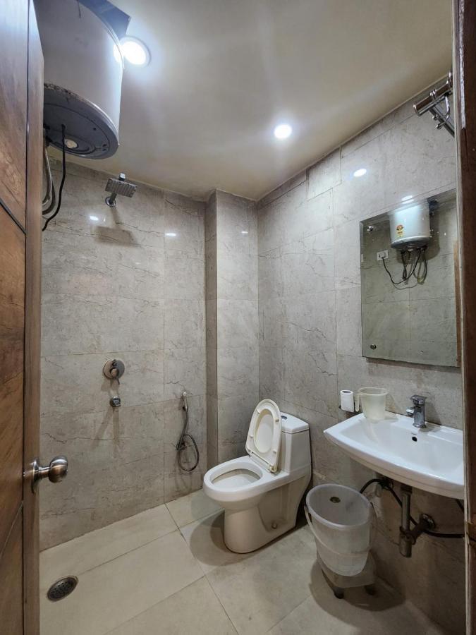 Airport Hotel Ivy With Free Airport Transfr New Delhi Exteriör bild