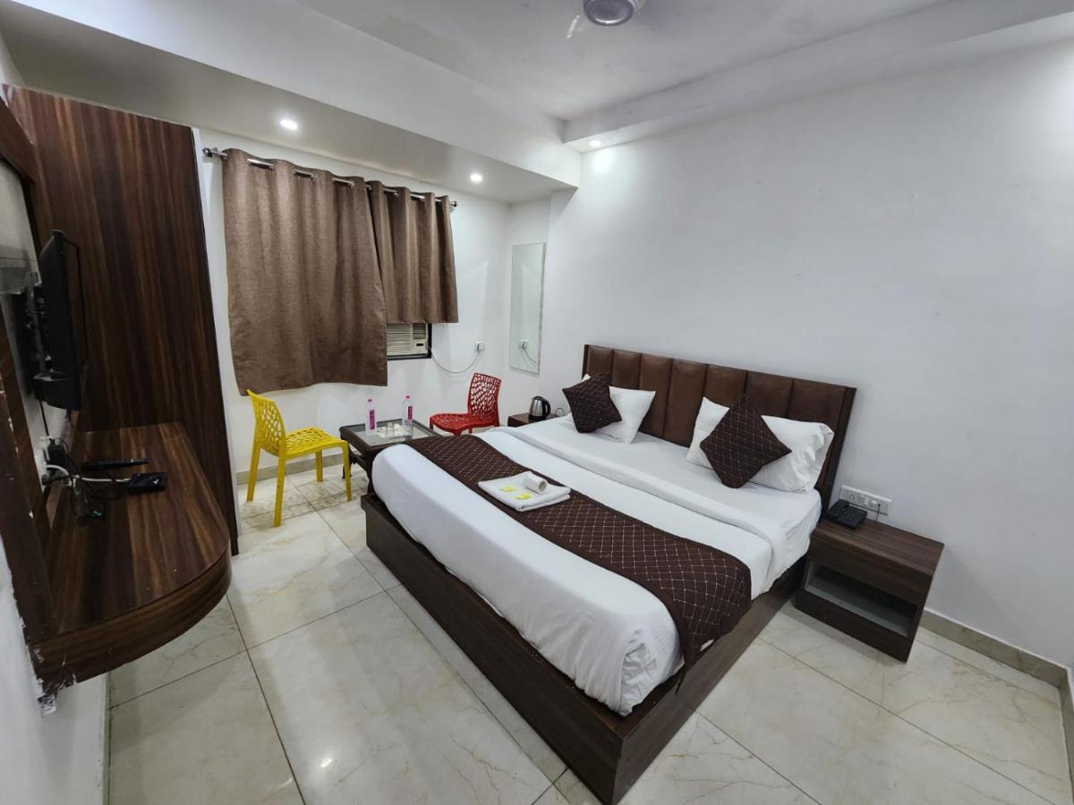 Airport Hotel Ivy With Free Airport Transfr New Delhi Exteriör bild