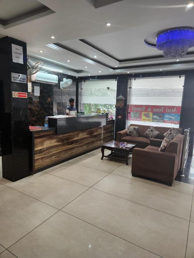 Airport Hotel Ivy With Free Airport Transfr New Delhi Exteriör bild