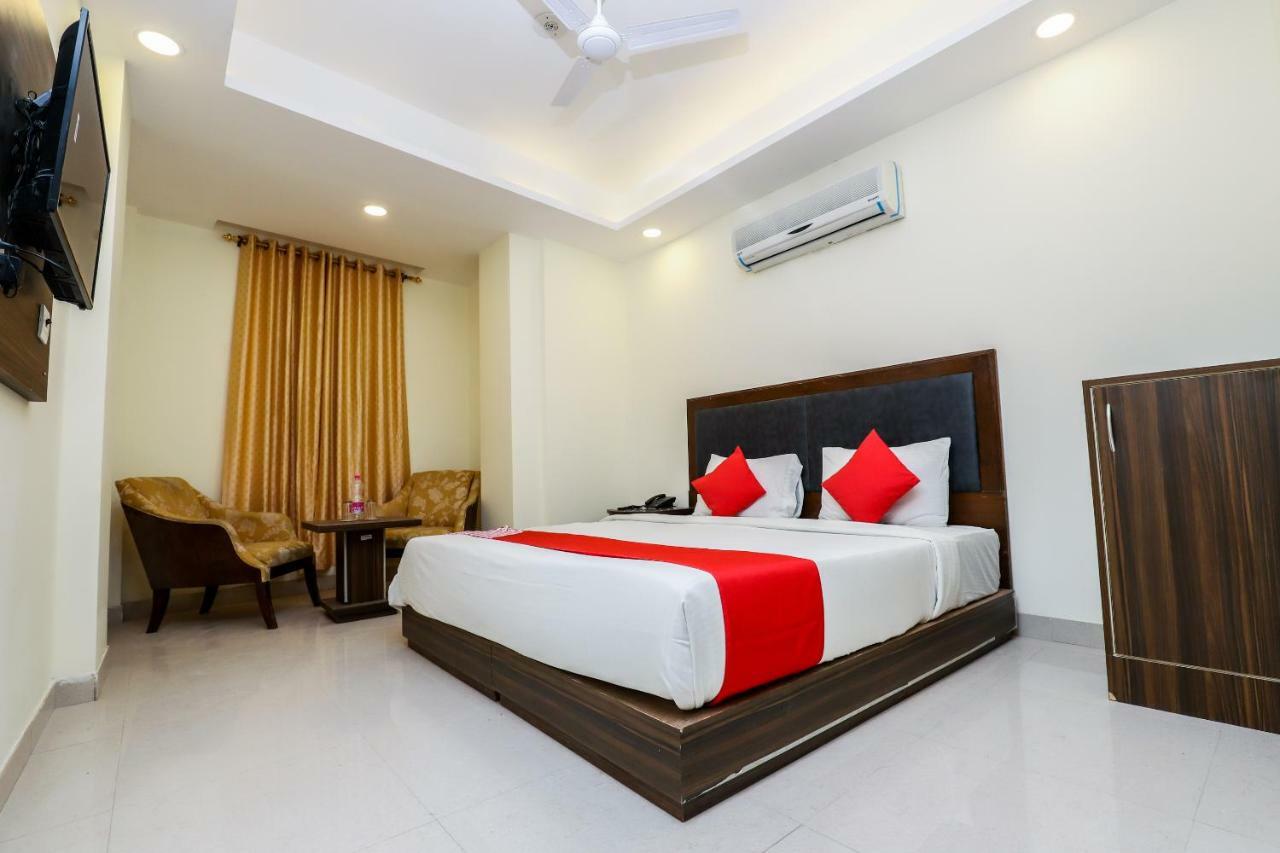 Airport Hotel Ivy With Free Airport Transfr New Delhi Exteriör bild
